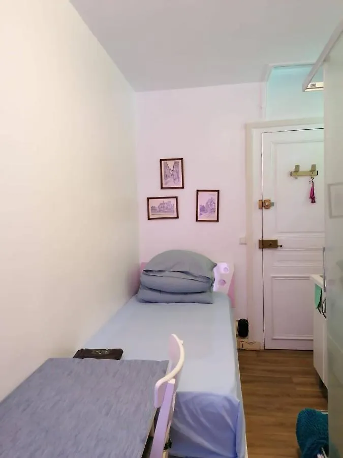 Studio Calme Pres Des Champs Elysees Apartment Paris