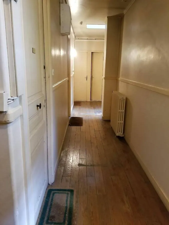 Studio Calme Pres Des Champs Elysees Apartment Paris